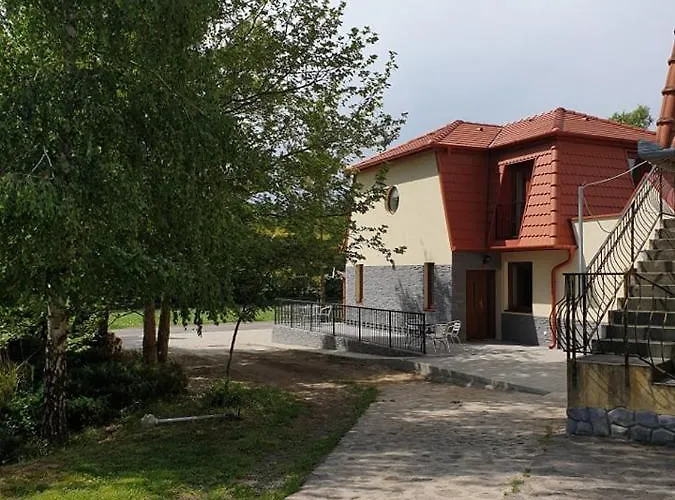 Cserhatvoelgy Panzio 3* Alsotold